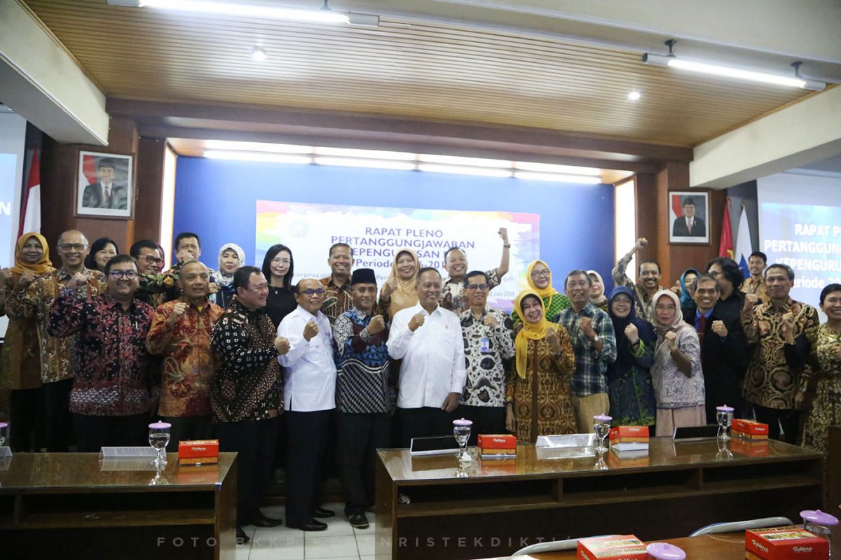 Tingkatkan Pendapatan, Menristekdikti Dorong Perguruan Tinggi Terapkan Teknologi pada Produk UMKM